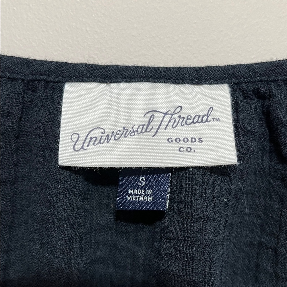 Universal Thread Black Button-Up Blouse - image 5